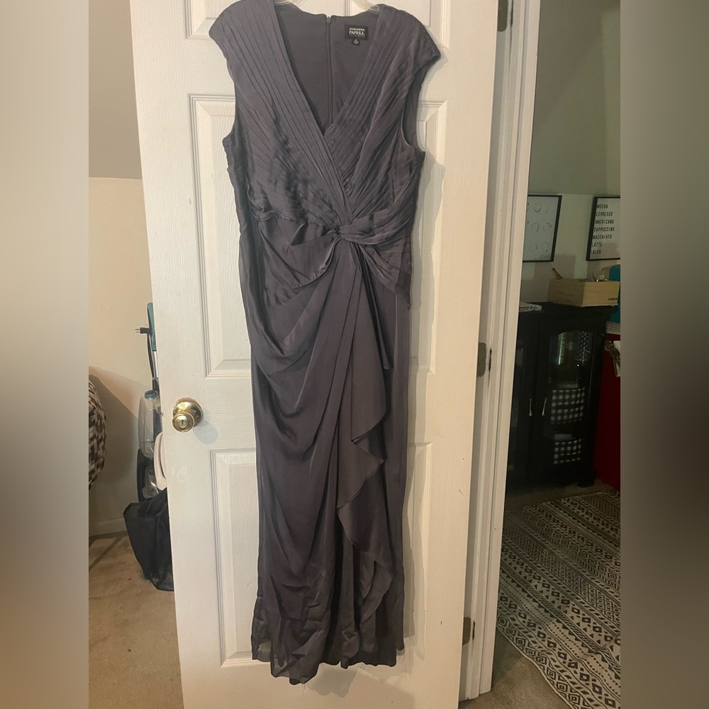 Adrianna Papell special occasion, 
long dress 
size 16